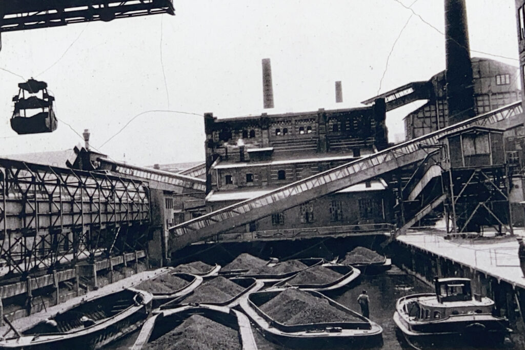Gasometer Barmbek Kohlehafen